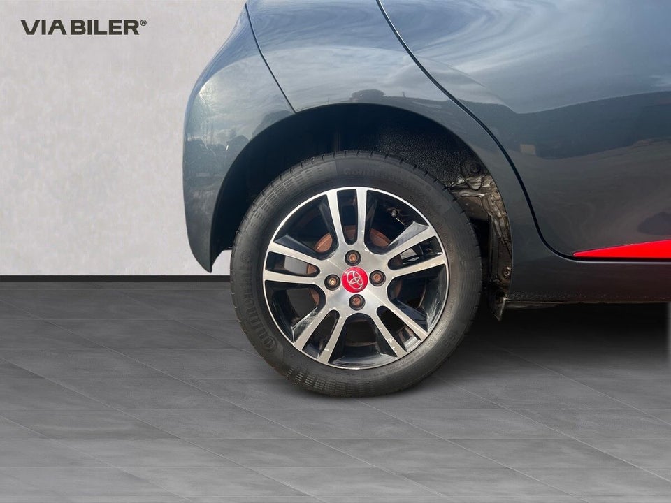 Toyota Aygo 1,0 VVT-i x-press 5d