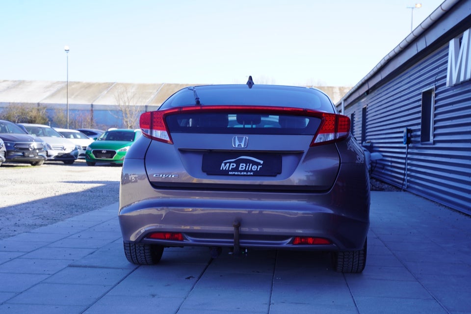 Honda Civic 1,8 i-VTEC Sport aut. 5d