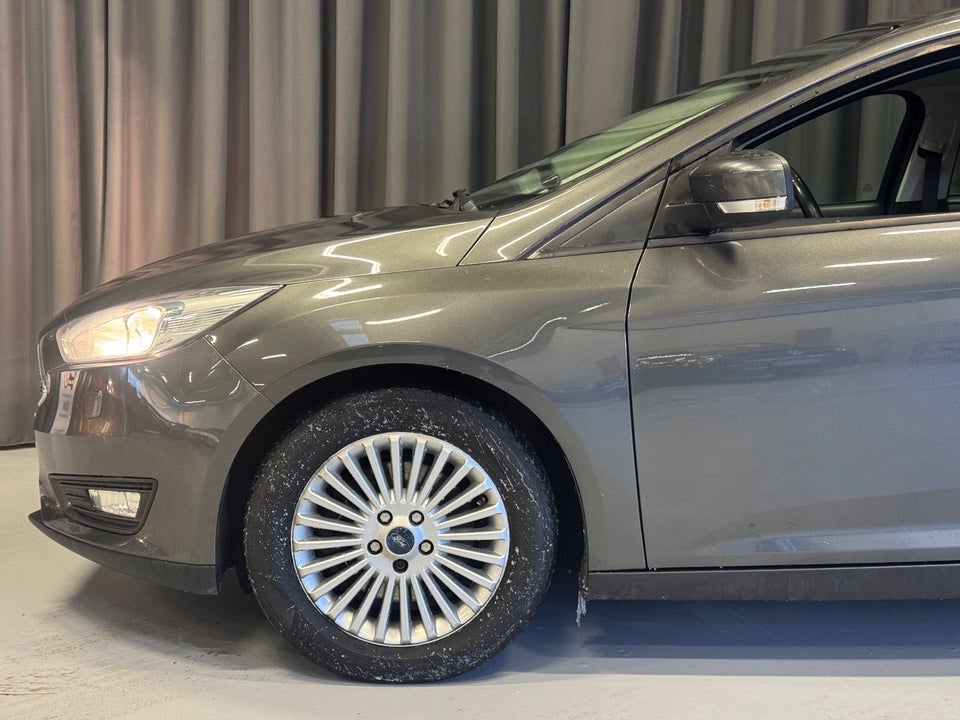 Ford Focus 2,0 TDCi 150 Business stc. 5d
