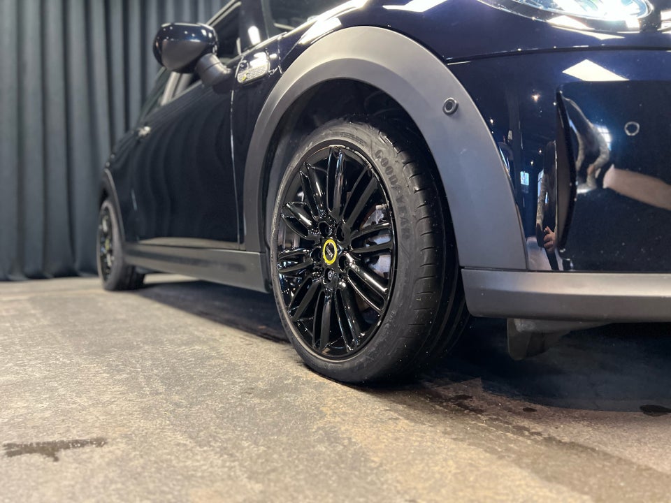 MINI Cooper SE Yours Trim 3d