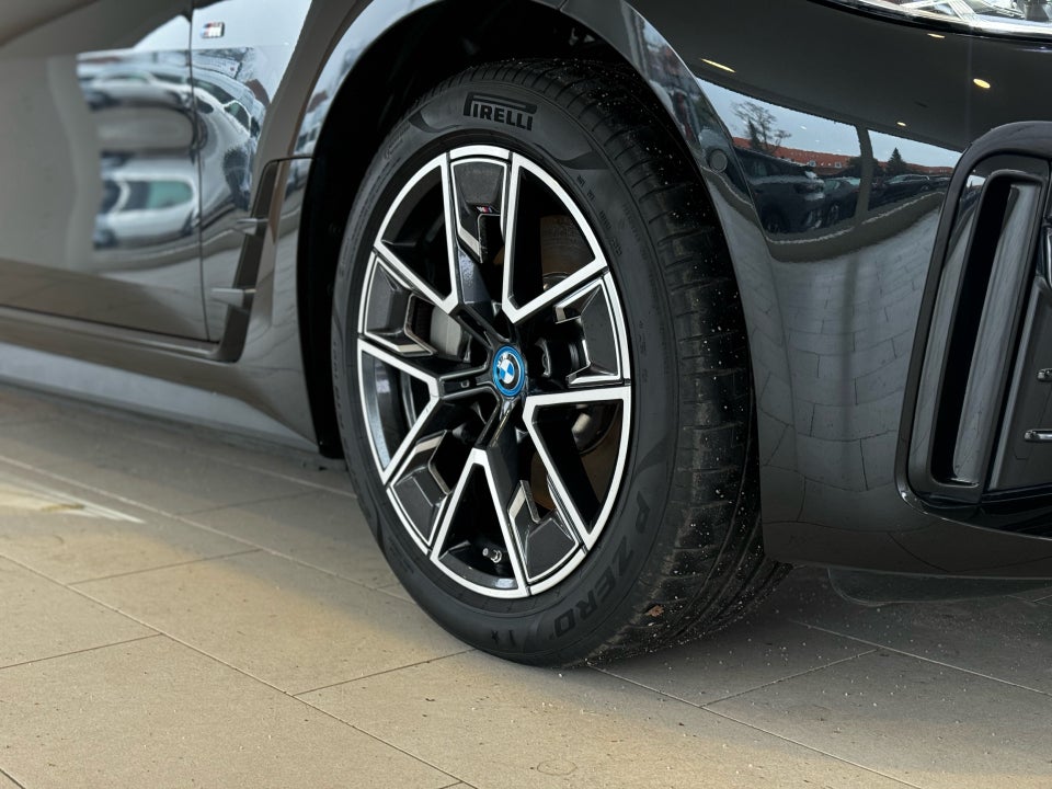 BMW i4 eDrive35 M-Sport 5d