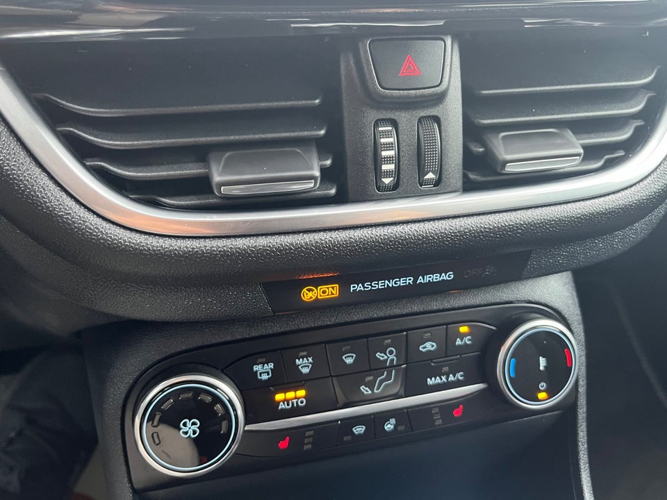 Ford Fiesta 1,0 EcoBoost mHEV Active DCT 5d