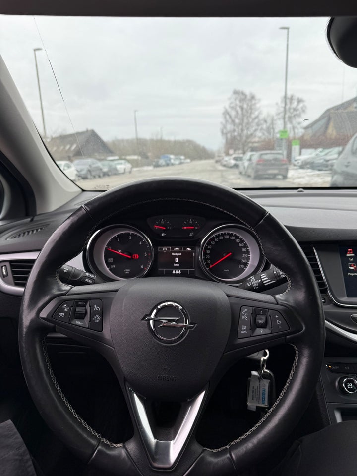 Opel Astra 1,6 CDTi 136 Enjoy Sports Tourer 5d