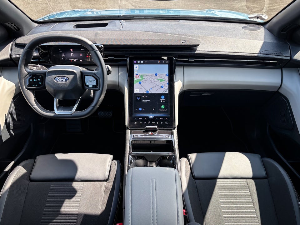 Ford Explorer 77 Premium Extended Range 5d