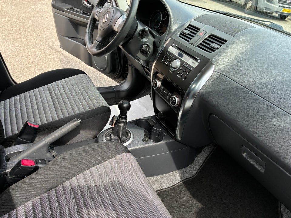 Suzuki SX4 1,6 CombiBack Exclusive 5d