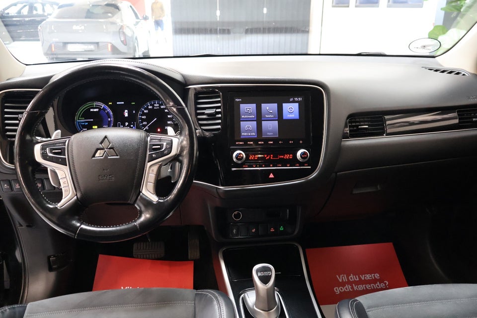 Mitsubishi Outlander 2,4 PHEV Intense CVT 4WD 5d
