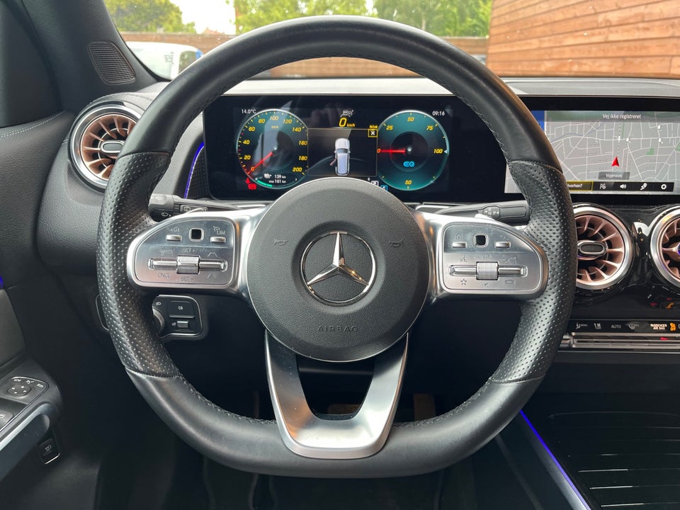 Mercedes EQB300 Progressive 4Matic 5d