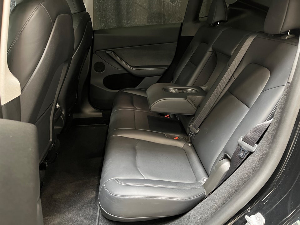 Tesla Model Y Long Range RWD 5d