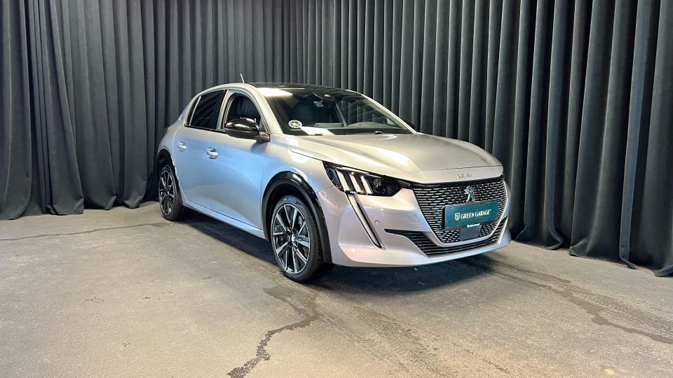 Peugeot e-208 50 GT 5d