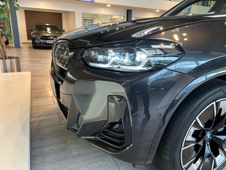 BMW iX3 Charged Plus M-Sport 5d