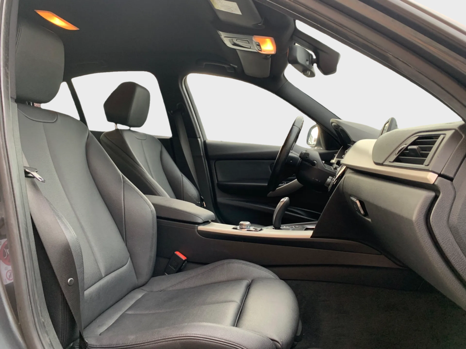 BMW 320d 2,0 aut. 4d
