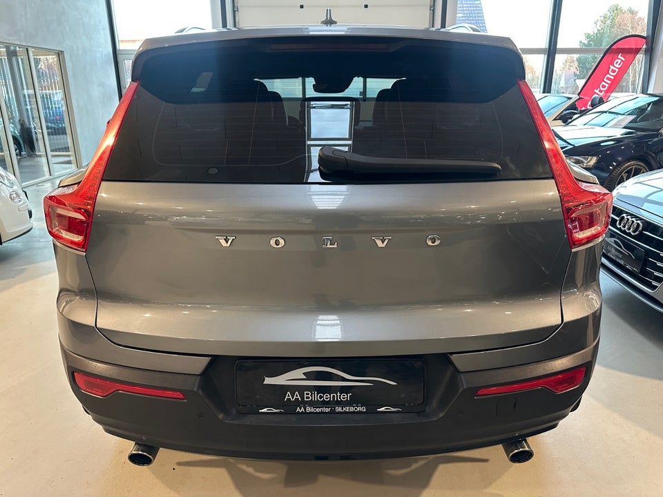 Volvo XC40 2,0 D4 190 Momentum aut. AWD 5d