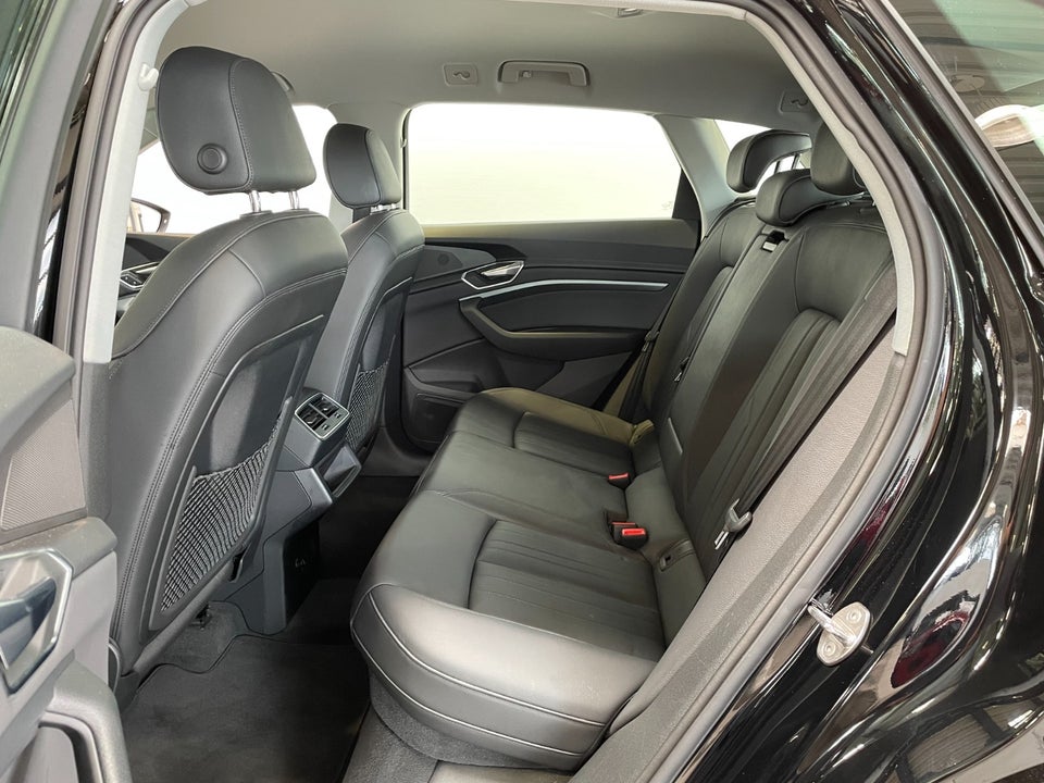 Audi e-tron 50 quattro 5d