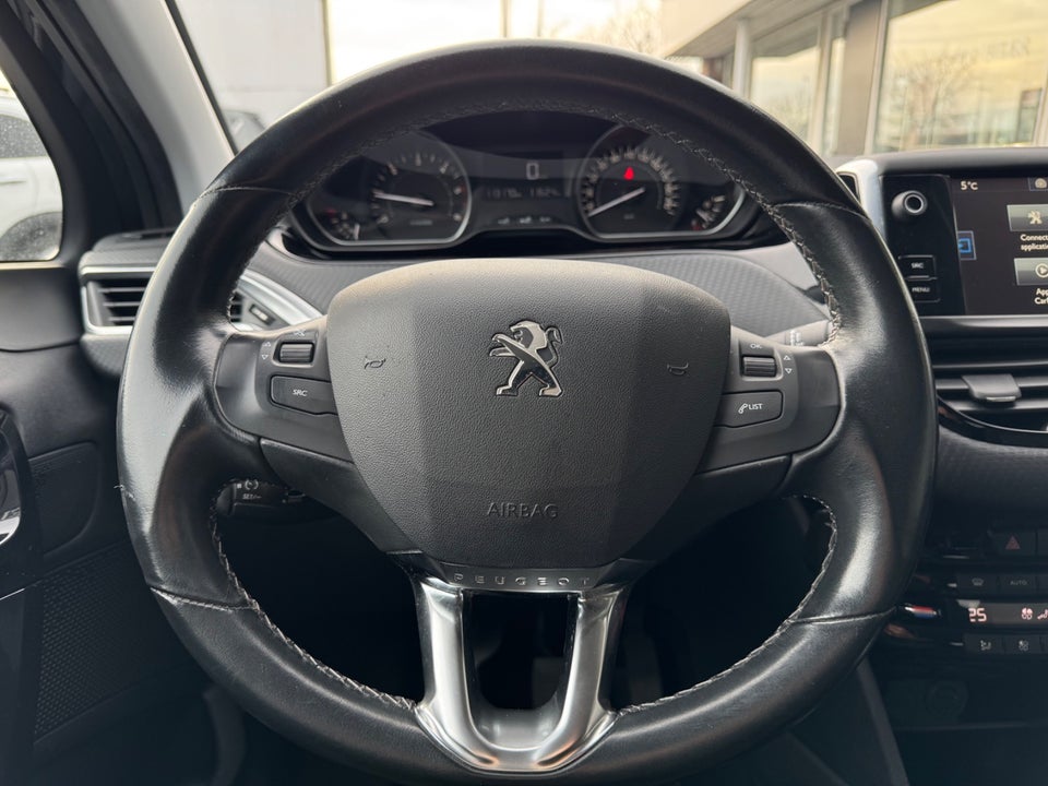 Peugeot 208 1,6 BlueHDi 100 Allure 5d