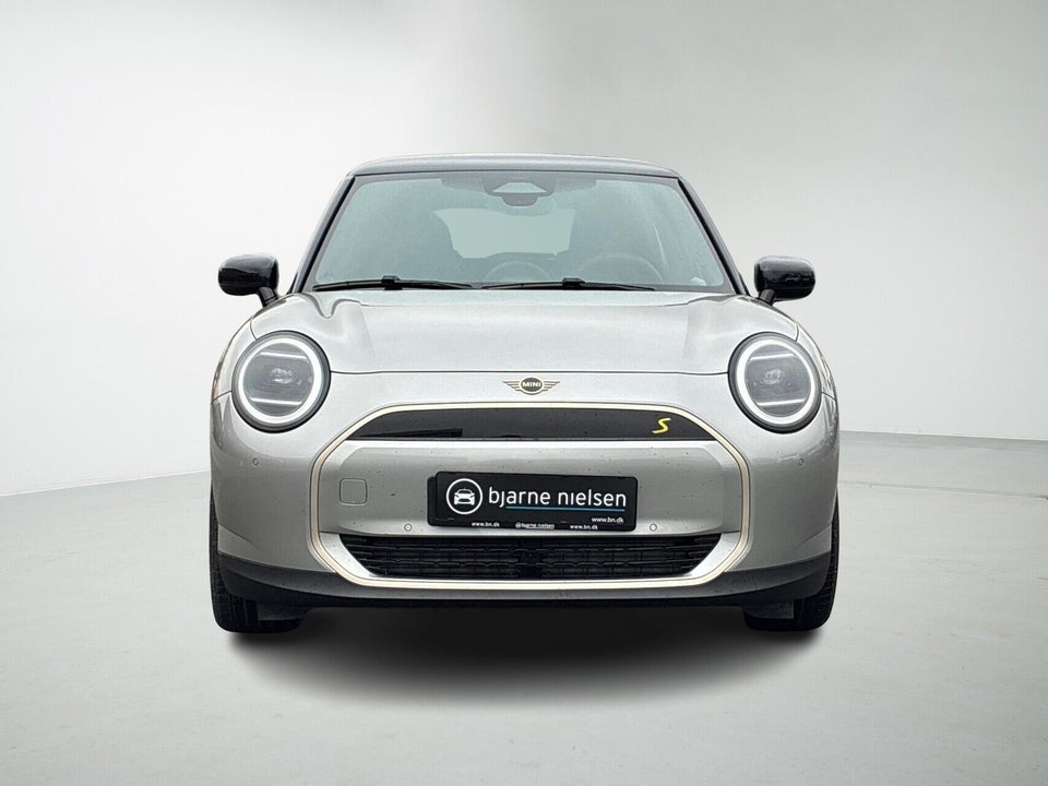 MINI Cooper SE Favoured Trim M 3d