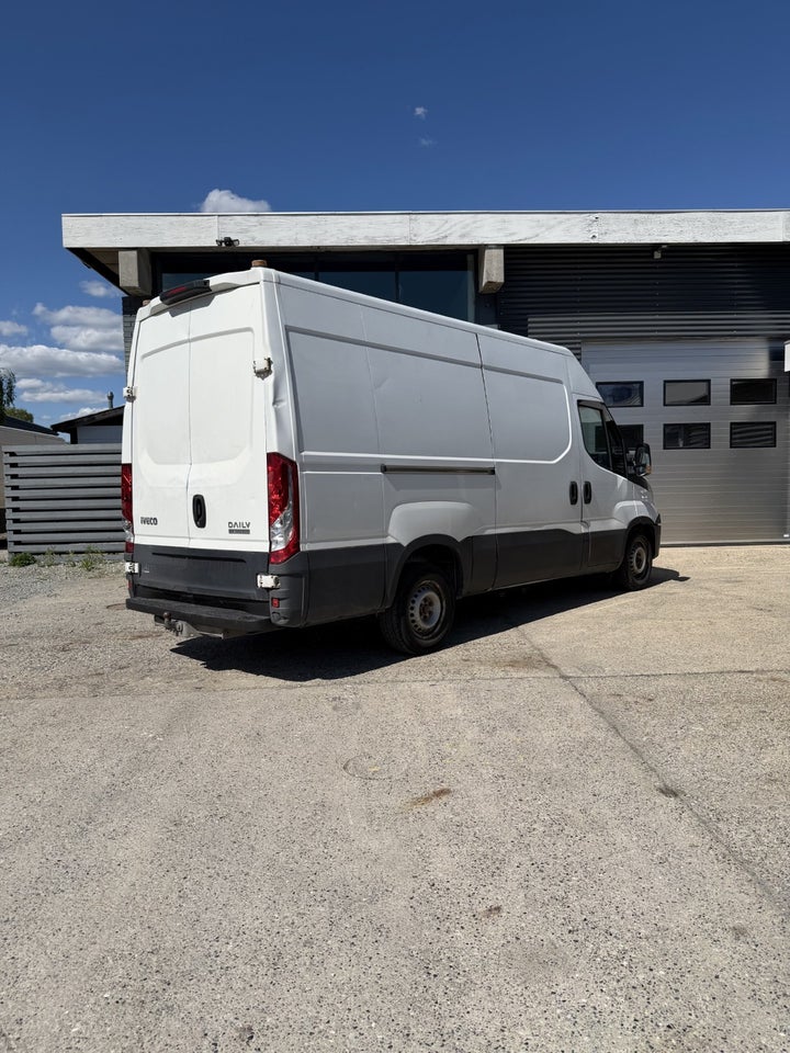 Iveco Daily 3,0 35S18 13,4m³ Van AG8