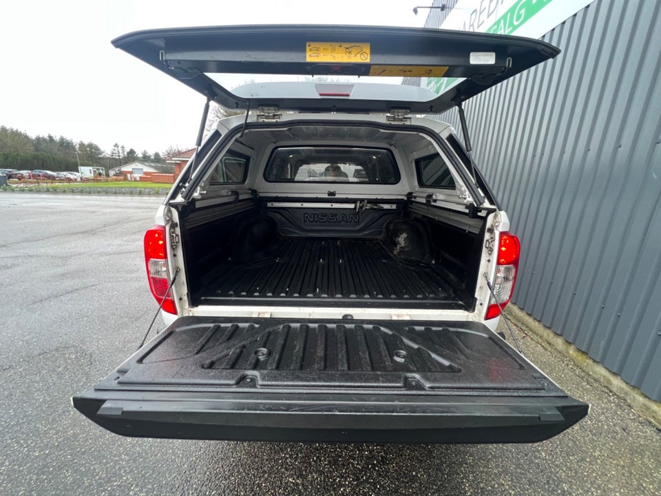 Nissan Navara 2,3 dCi 190 Db.Kab Tekna aut. 4d