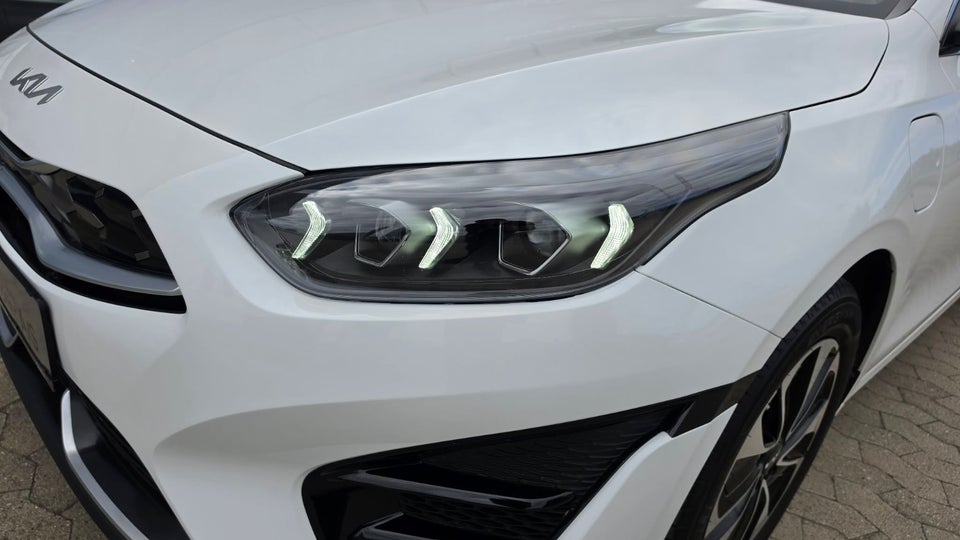 Kia Ceed 1,6 PHEV Prestige SW DCT 5d