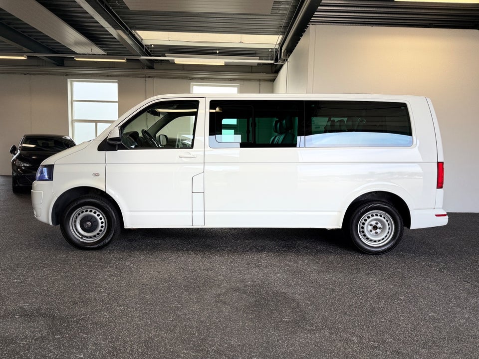 VW Caravelle 2,0 TDi 140 Comfortline DSG lang 4d