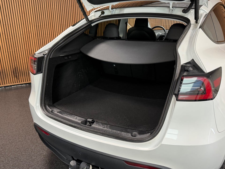 Tesla Model Y Long Range RWD 5d
