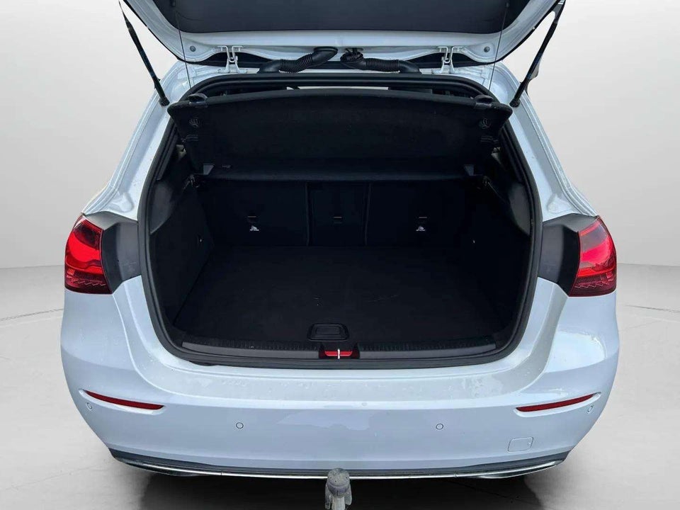 Mercedes A250 e 1,3 Progressive Line aut. 4d