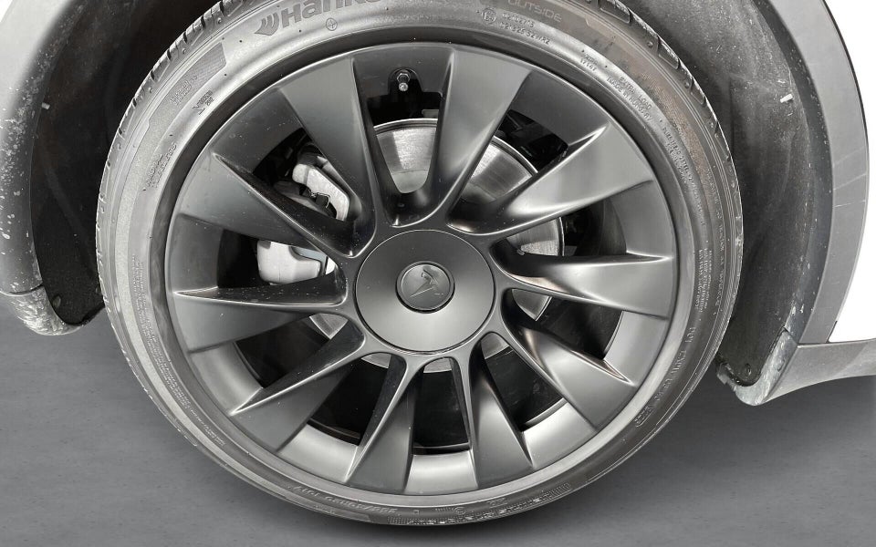 Tesla Model Y RWD 5d