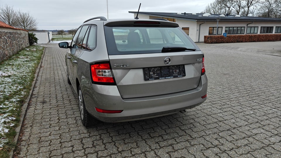 Skoda Fabia 1,0 MPi 75 Ambition Combi 5d