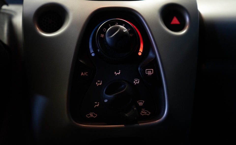 Citroën C1 1,0 e-VTi Shine Airscape 5d