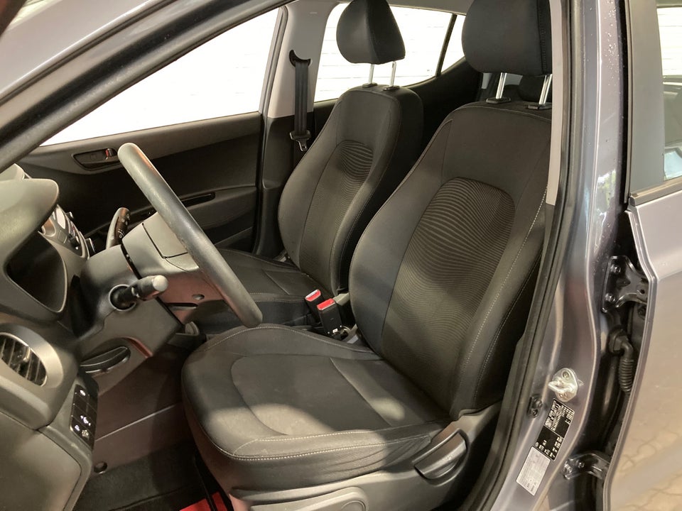 Hyundai i10 1,0 Touch 5d