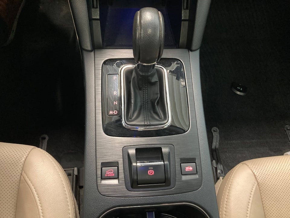 Subaru Outback 2,0 D Summit CVT AWD 5d