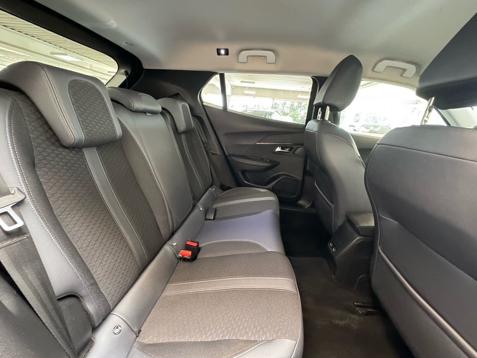 Peugeot 2008 1,2 PureTech 130 Edition:210+ EAT8 5d