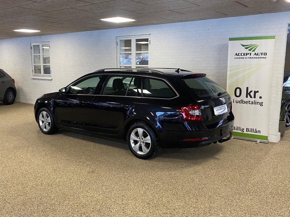 Skoda Octavia 1,6 TDi 115 Style Combi DSG 5d