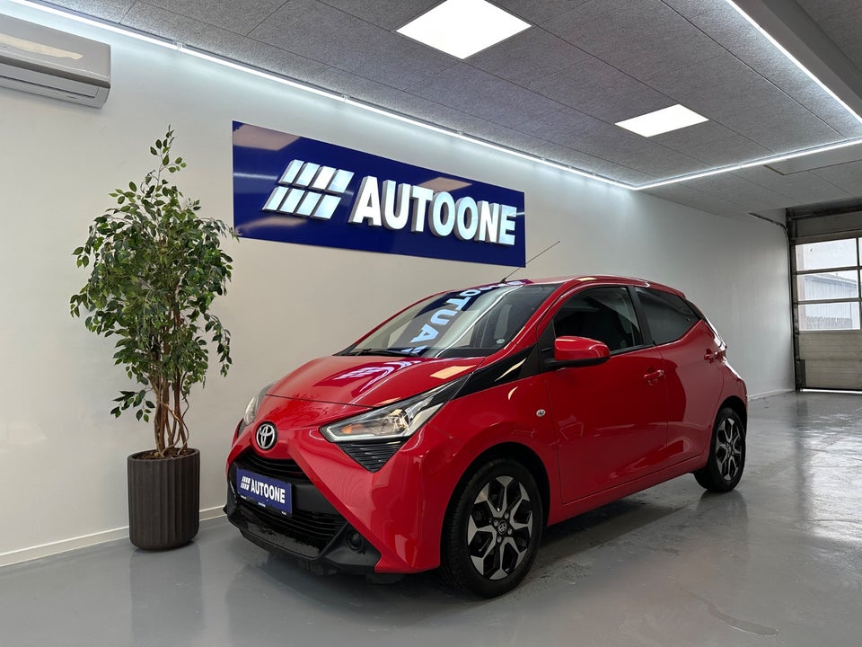 Toyota Aygo 1,0 VVT-i x-play 5d