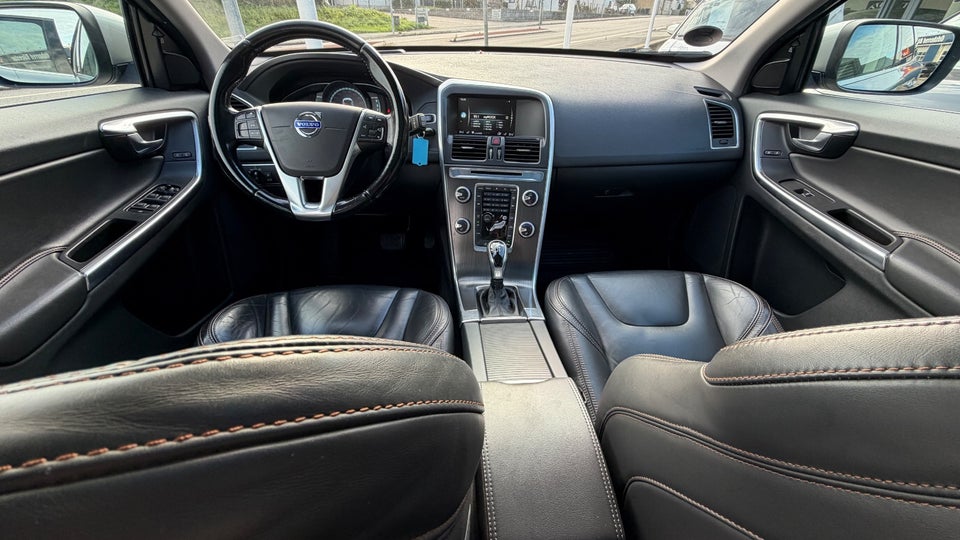 Volvo XC60 2,0 D4 181 Momentum aut. 5d