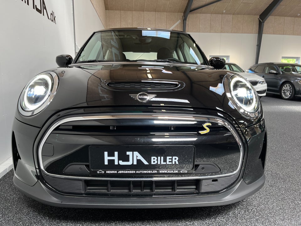 MINI Cooper SE Classic Trim 3d