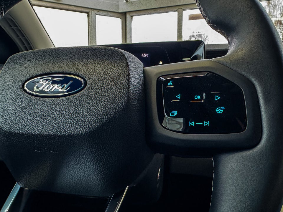 Ford Explorer 77 Select Extended Range 5d