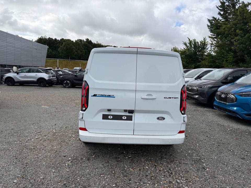 Ford E-Transit Custom 320 L1 64 Limited
