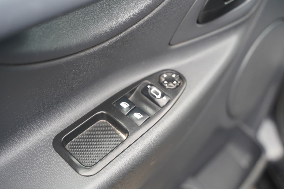 Toyota ProAce 2,0 D 163 T2 L2H1 aut. 5d