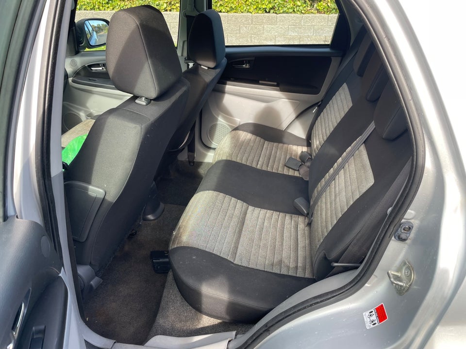 Suzuki SX4 2,0 CombiBack DDiS GL 5d