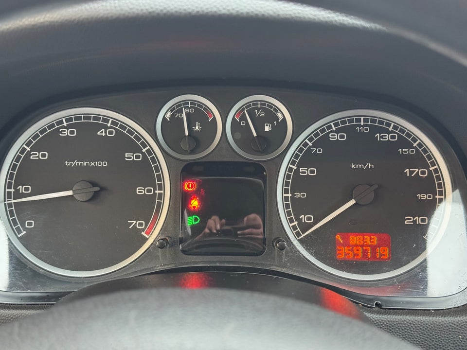 Peugeot 307 1,6 XR stc. 5d