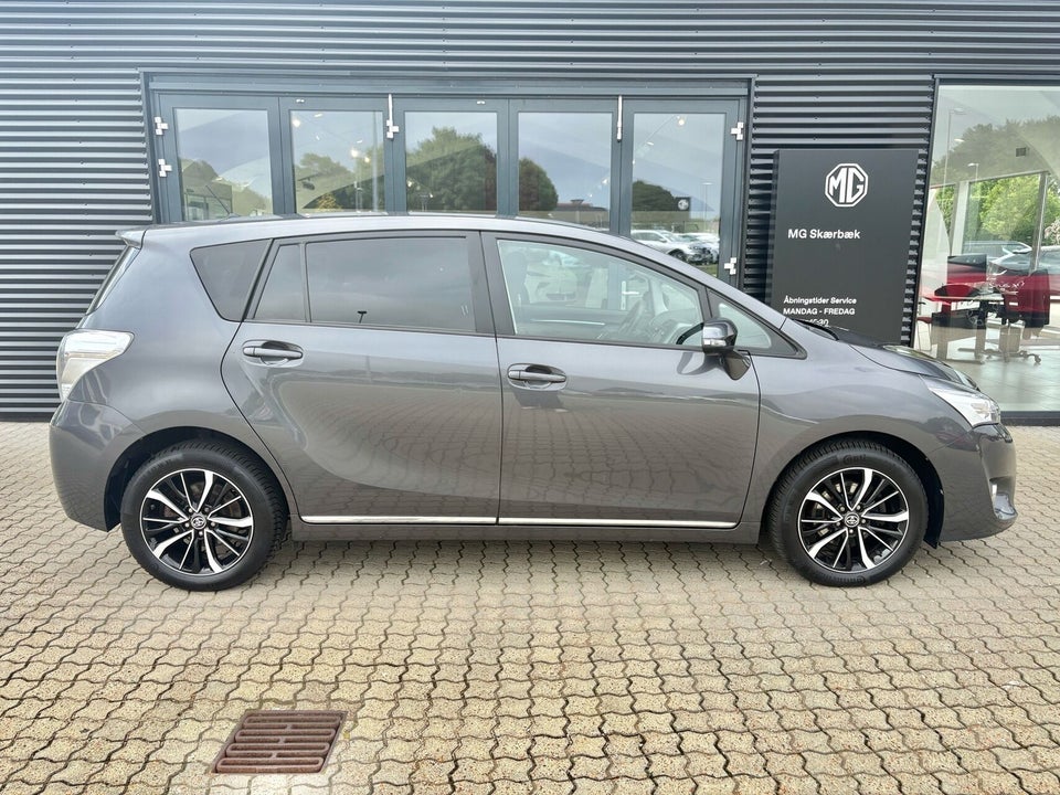 Toyota Verso 1,8 VVT-i T2 Premium MDS 7prs 5d