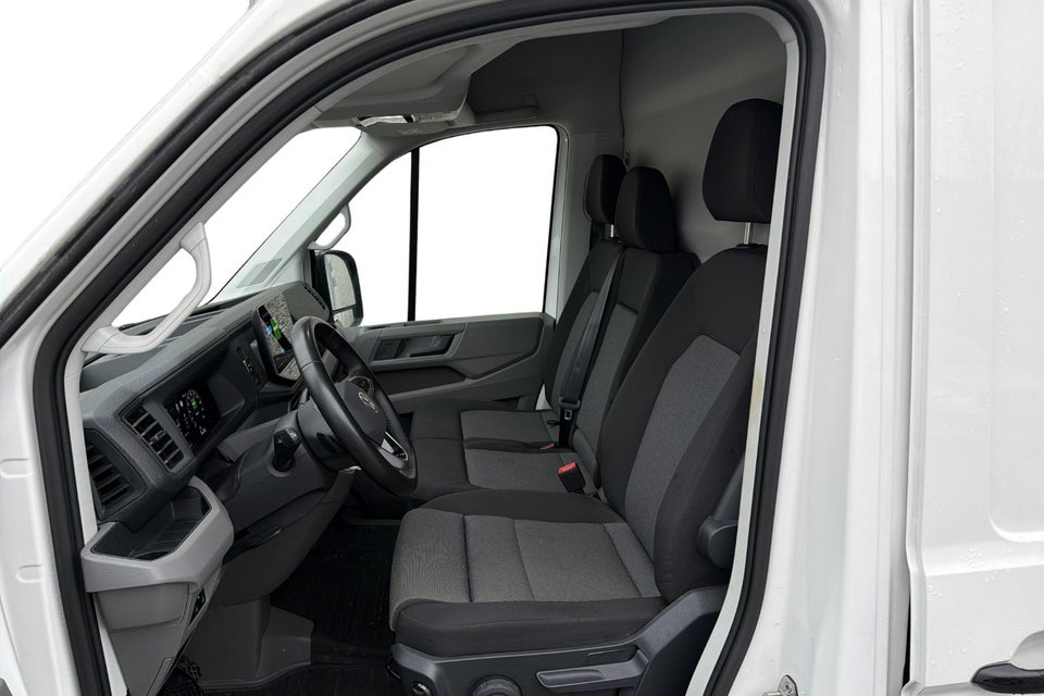 VW Crafter 35 2,0 TDi 177 Kassevogn L3H2 aut.