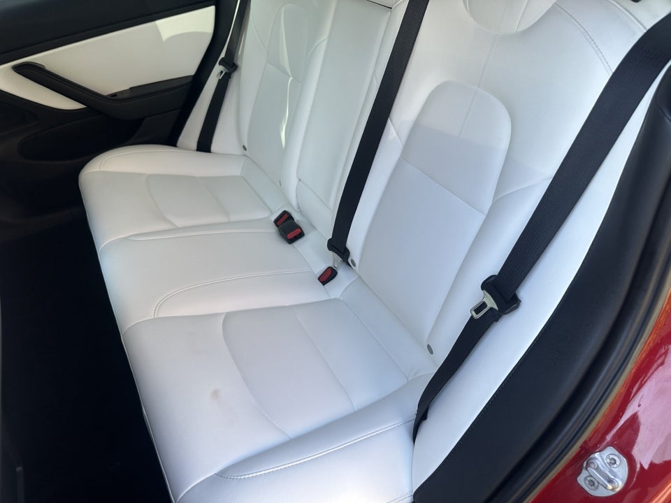 Tesla Model 3 Long Range AWD 4d