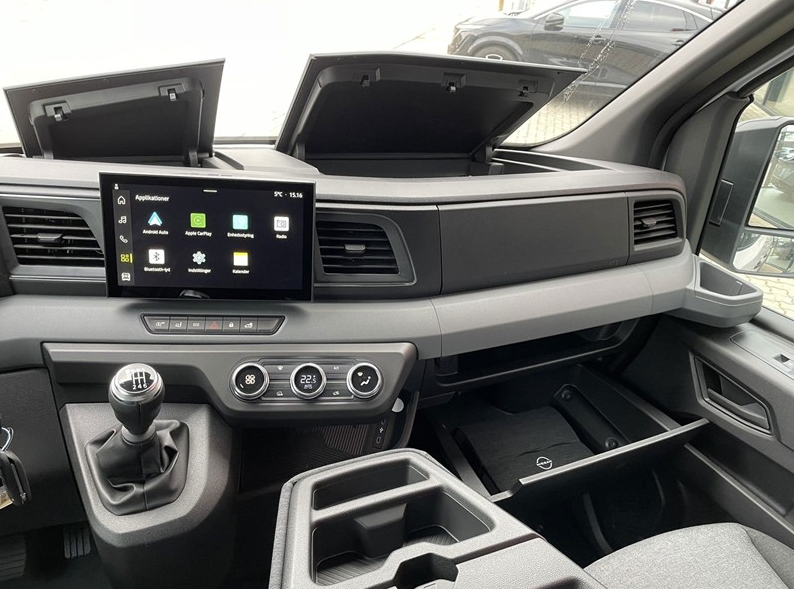 Nissan Interstar 2,0 dCi 150 L2H2 Tekna Van