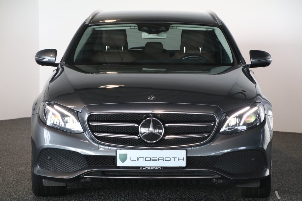 Mercedes E300 de 2,0 Avantgarde stc. aut. 5d