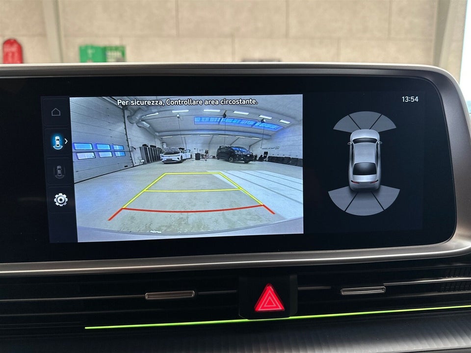 Hyundai Ioniq 6 77 Essential 4d