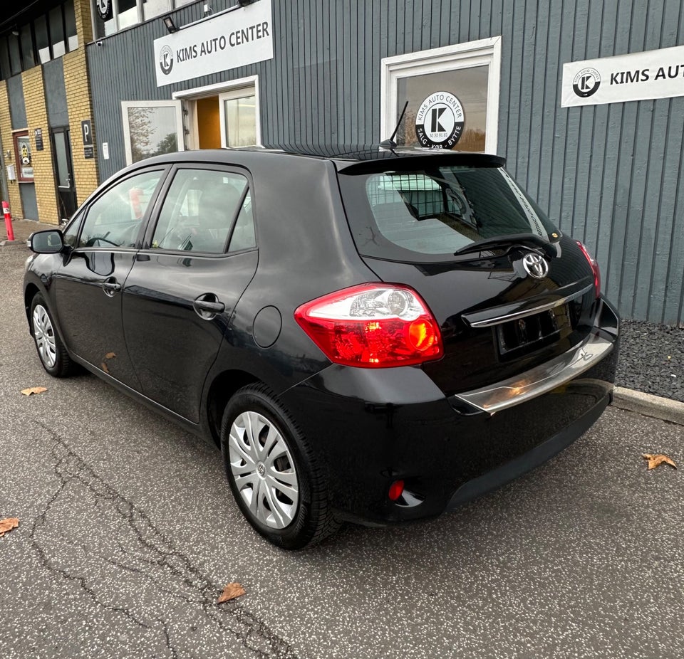 Toyota Auris 1,6 T2 5d