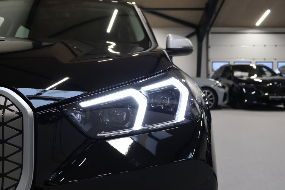 BMW iX1 xDrive30 X-Line 5d