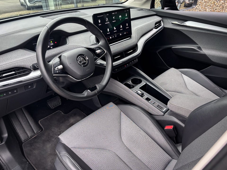 Skoda Enyaq 60 iV Loft 5d