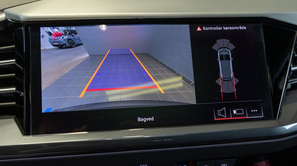 Audi Q4 e-tron 45 S-line 5d